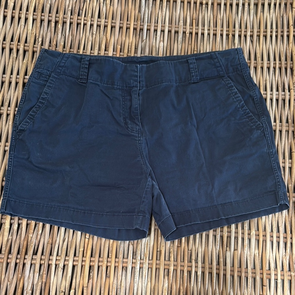 Vineyard Vines Navy Blue 5” Shorts size 10